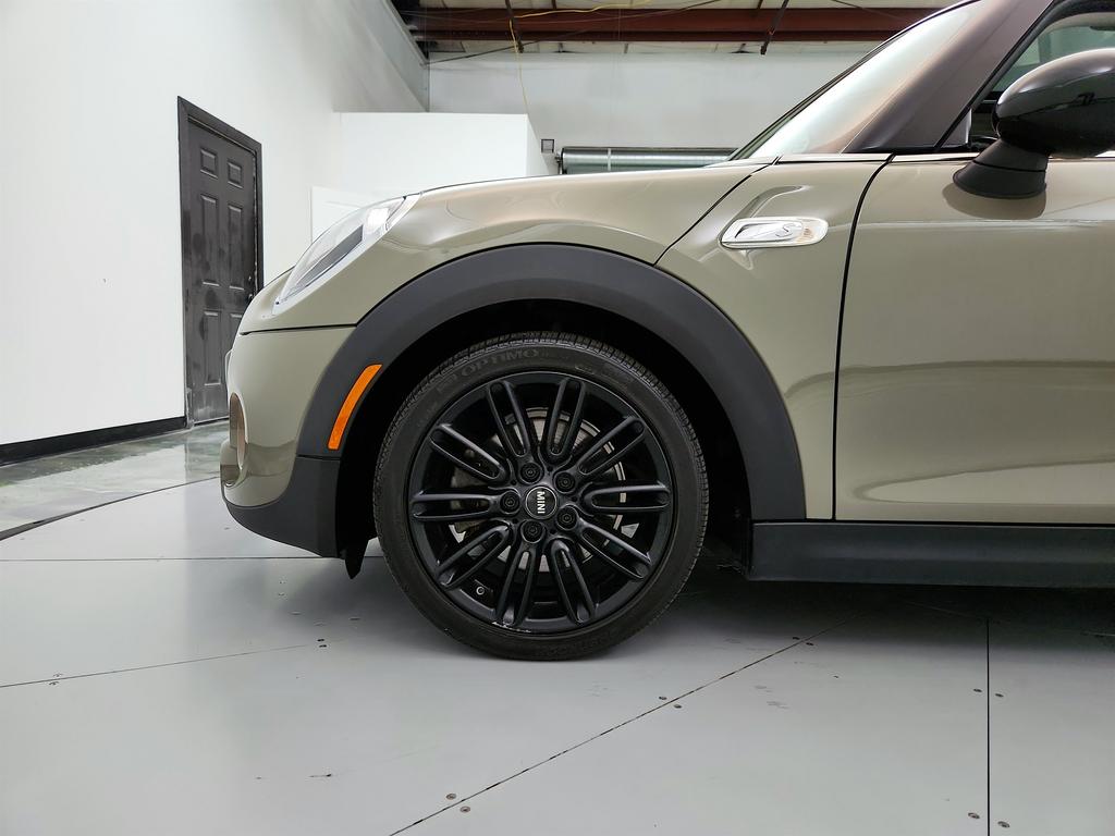 2019 MINI Cooper S photo
