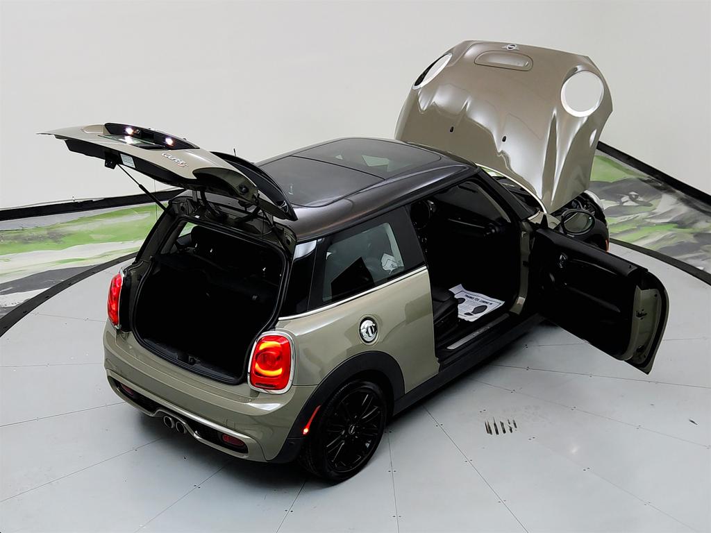 2019 MINI Cooper S photo