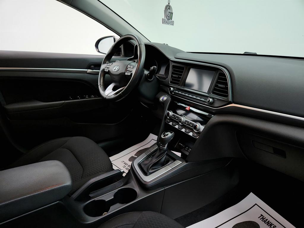 2020 Hyundai Elantra Value Edition photo