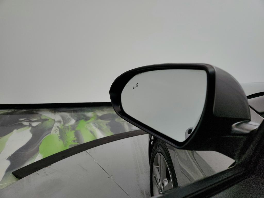 2020 Hyundai Elantra Value Edition photo