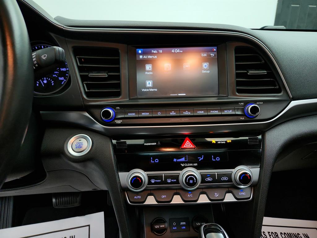 2020 Hyundai Elantra Value Edition photo