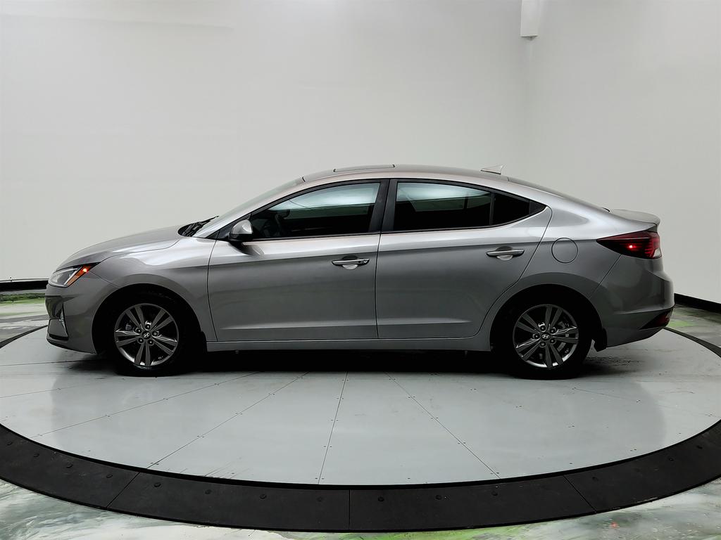 2020 Hyundai Elantra Value Edition photo