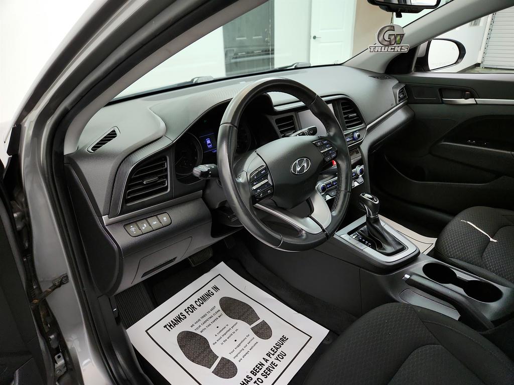 2020 Hyundai Elantra Value Edition photo