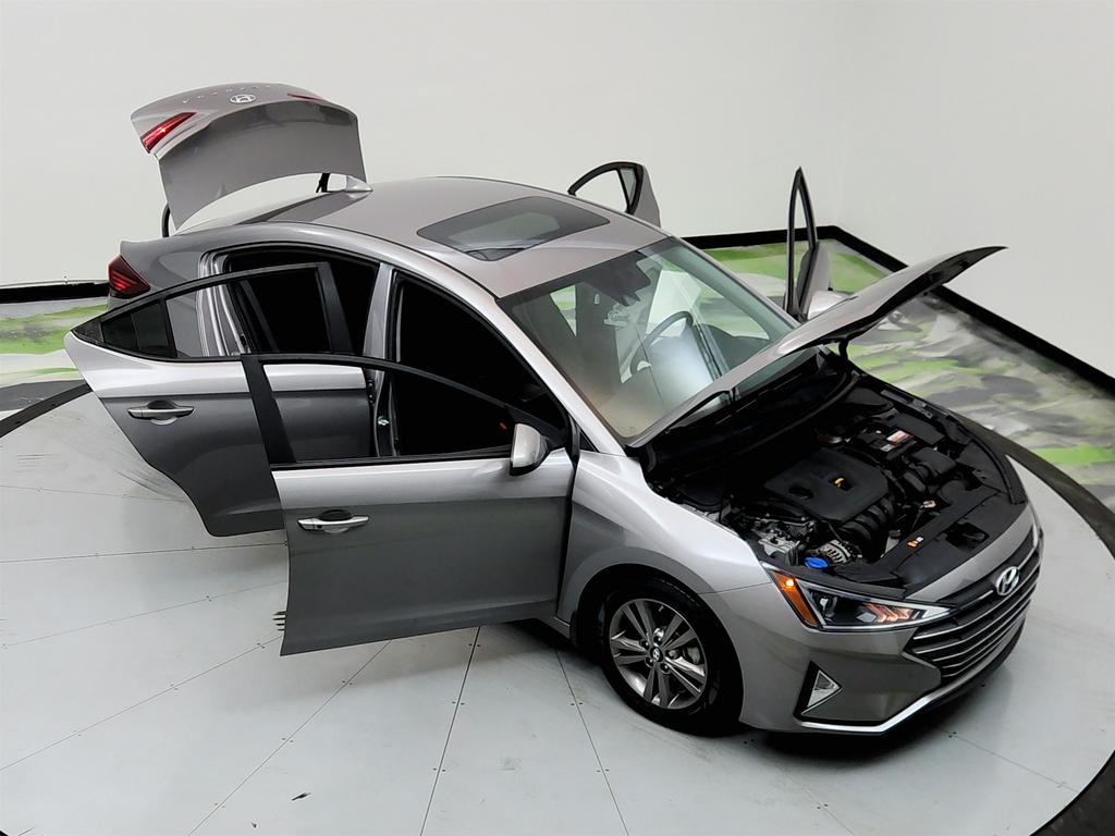 2020 Hyundai Elantra Value Edition photo