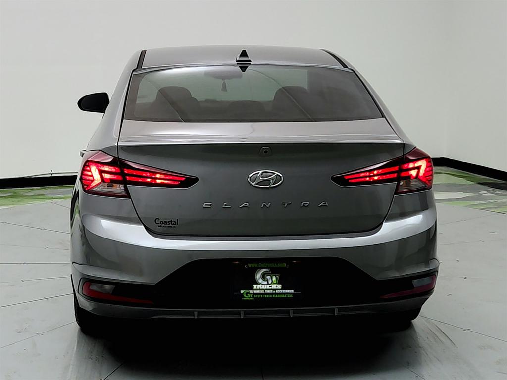2020 Hyundai Elantra Value Edition photo