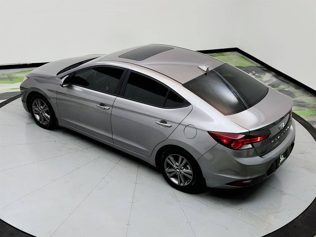 2020 Hyundai Elantra Value Edition photo