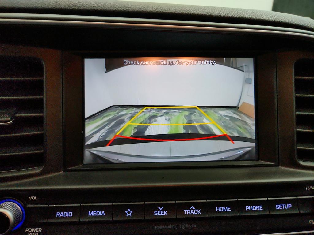 2020 Hyundai Elantra Value Edition photo
