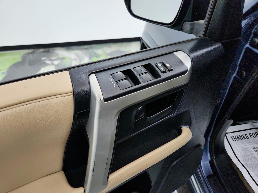 2011 Toyota 4Runner SR5 photo