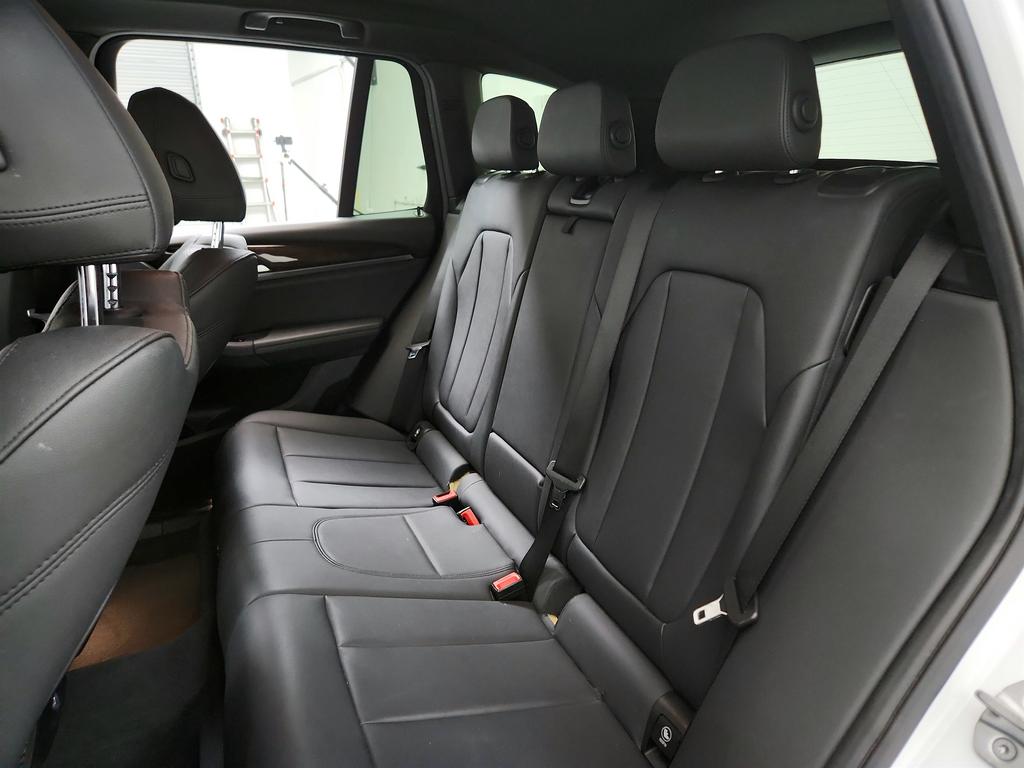 2019 BMW X3 Sdrive30i photo
