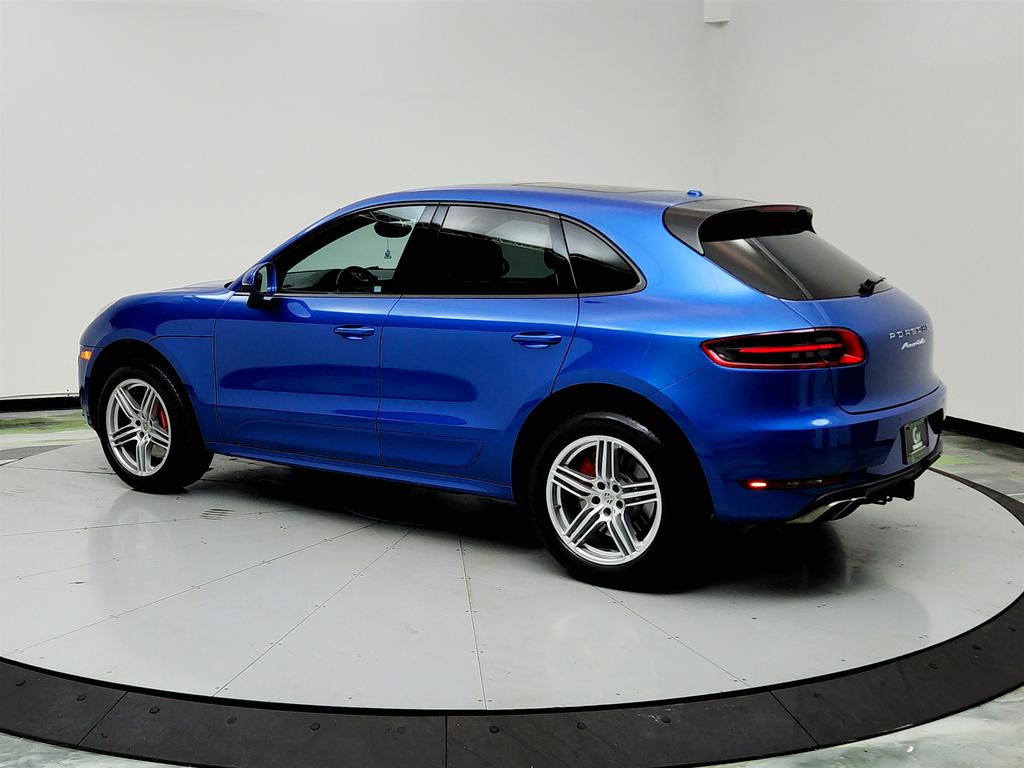 2017 Porsche Macan Turbo photo