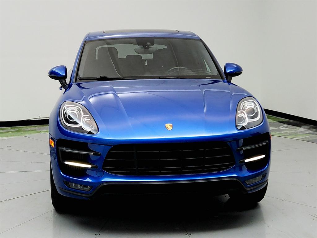 2017 Porsche Macan Turbo photo