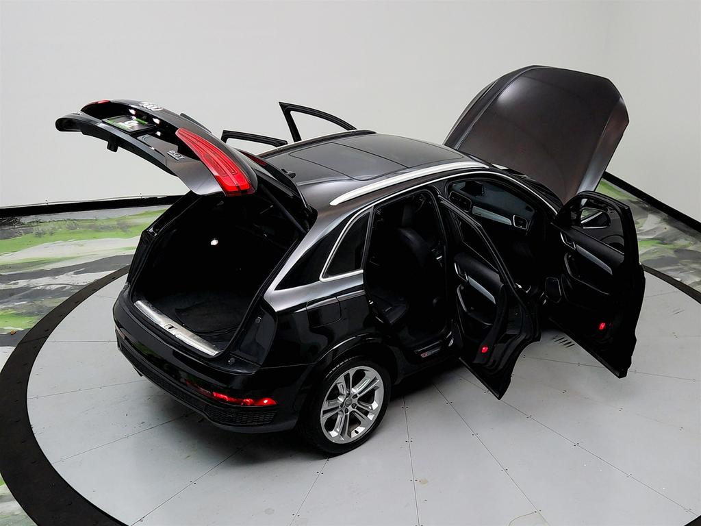 2016 Audi Q3 Prestige photo