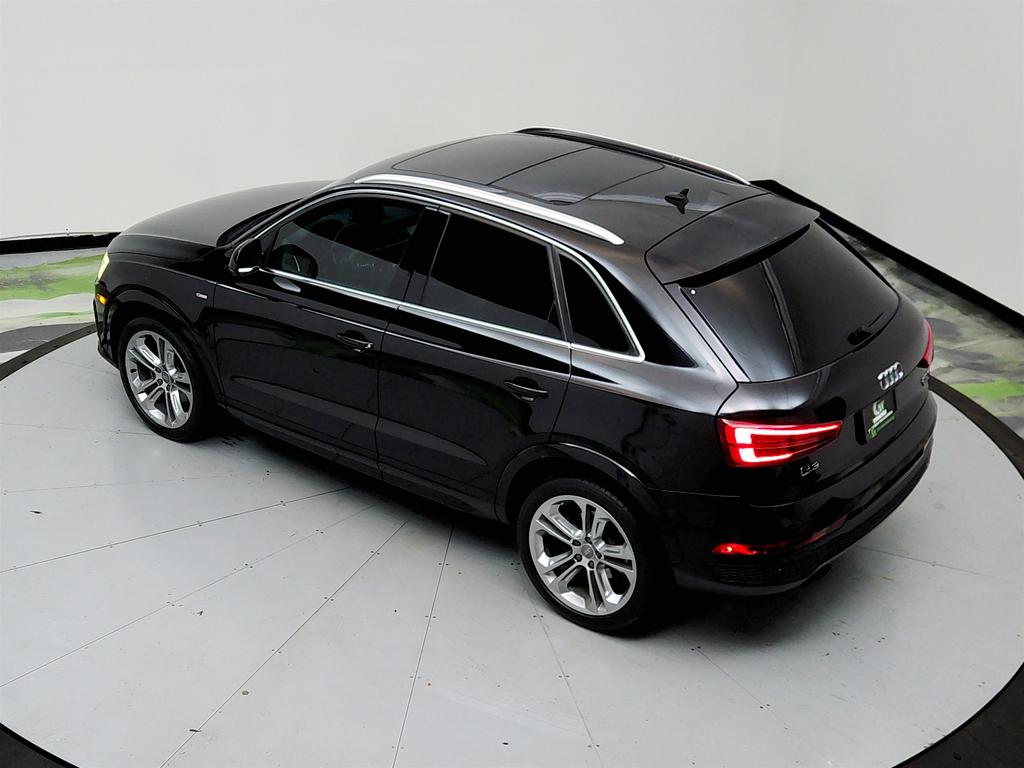 2016 Audi Q3 Prestige photo