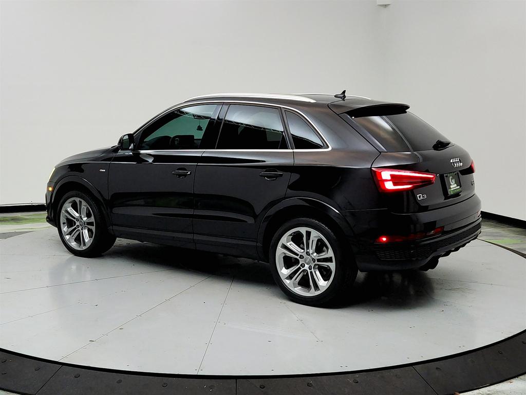 2016 Audi Q3 Prestige photo