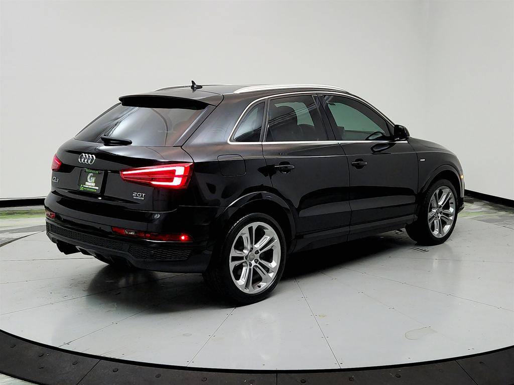 2016 Audi Q3 Prestige photo