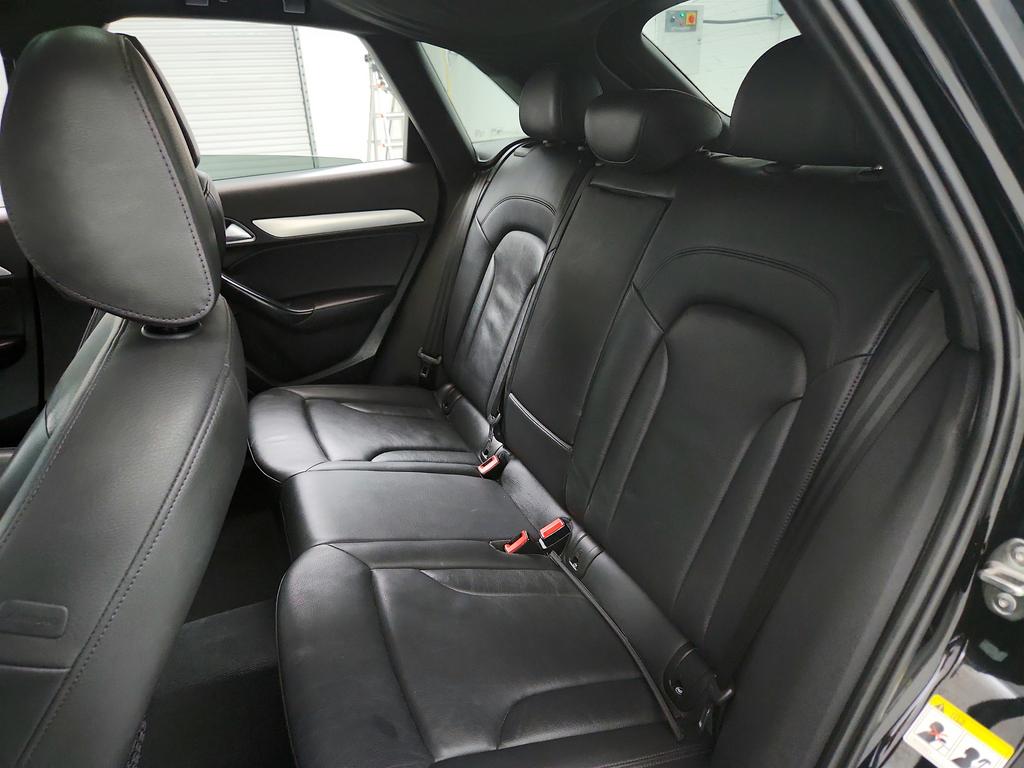 2016 Audi Q3 Prestige photo