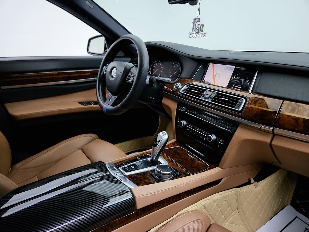 2015 BMW 7-Series 740li photo