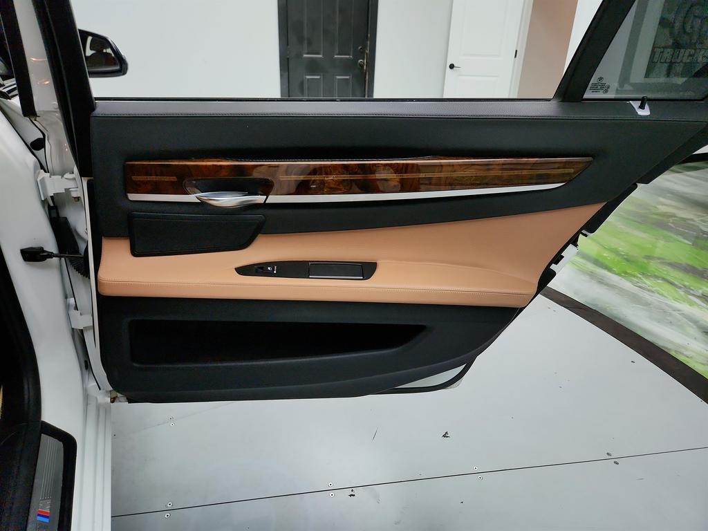 2015 BMW 7-Series 740li photo