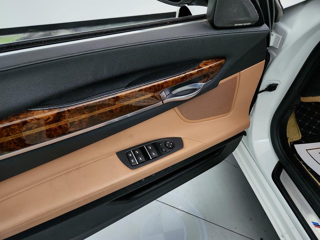 2015 BMW 7-Series 740li photo