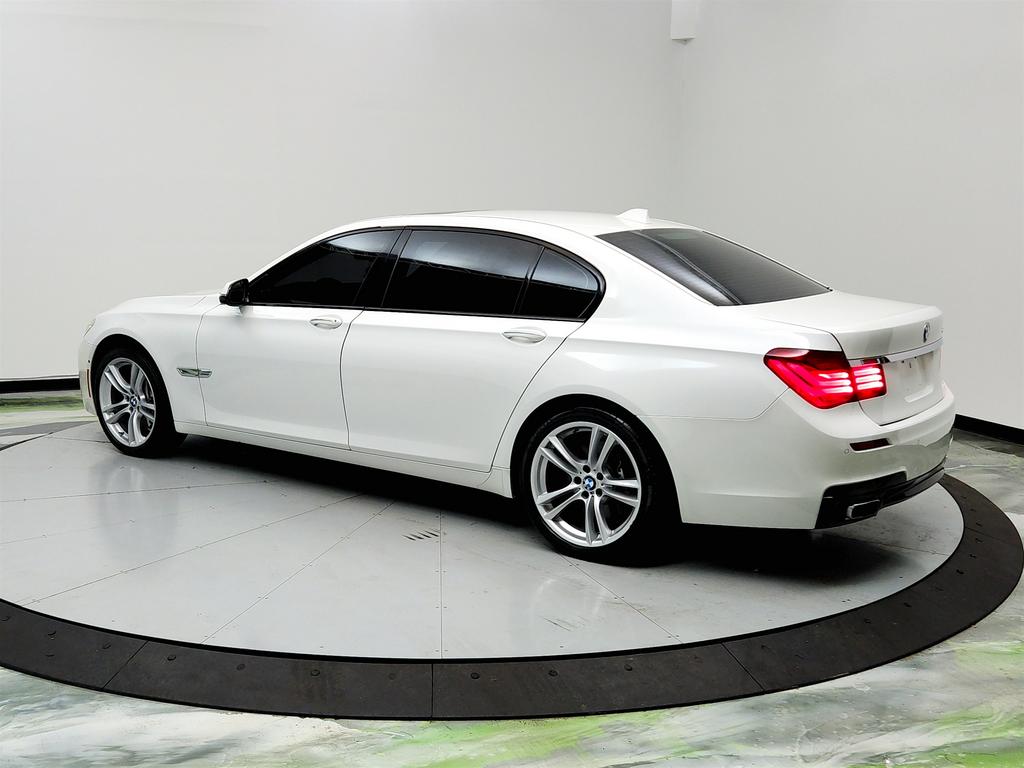 2015 BMW 7-Series 740li photo