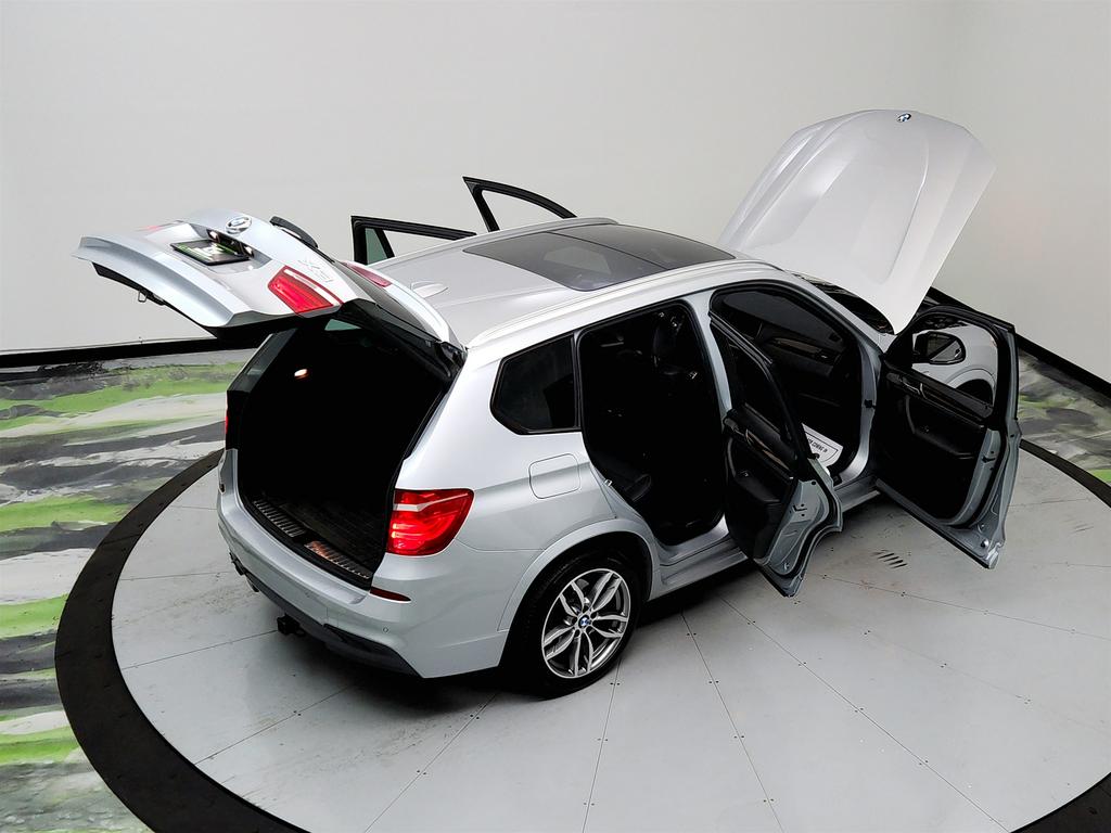 2017 BMW X3 Xdrive28i photo