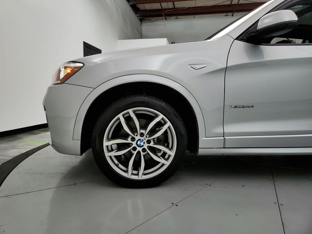 2017 BMW X3 Xdrive28i photo
