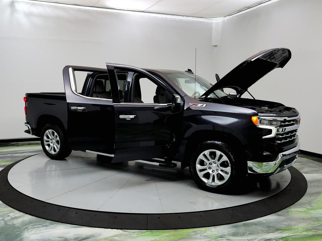 2023 Chevrolet Silverado 1500 LTZ photo