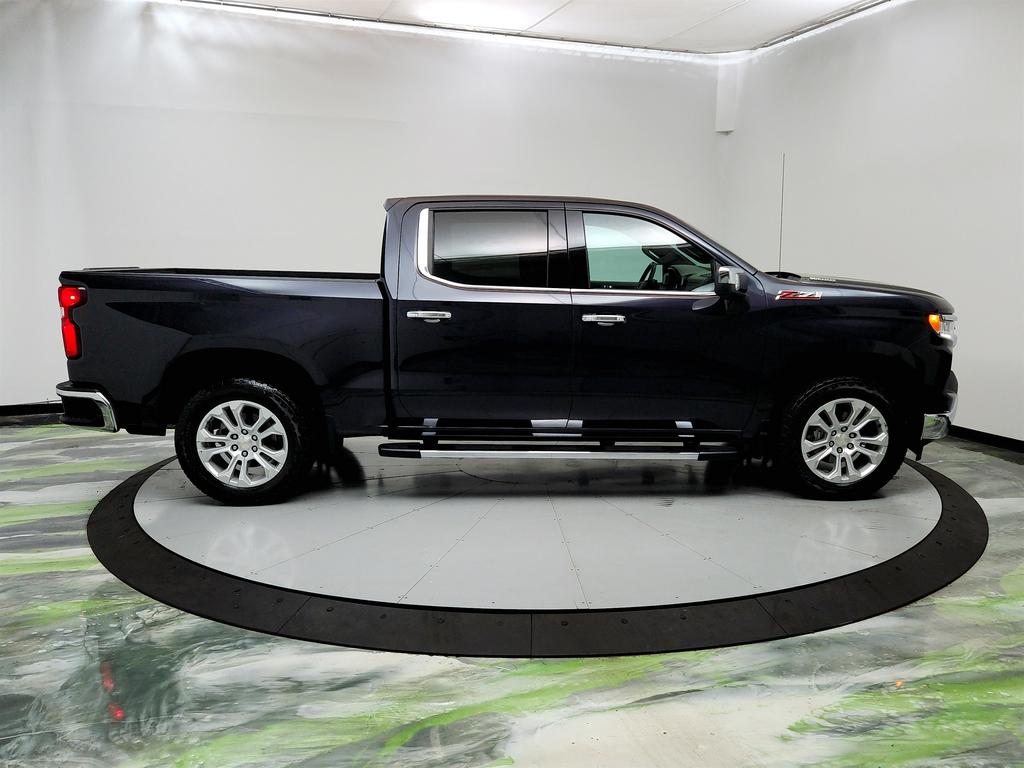 2023 Chevrolet Silverado 1500 LTZ photo