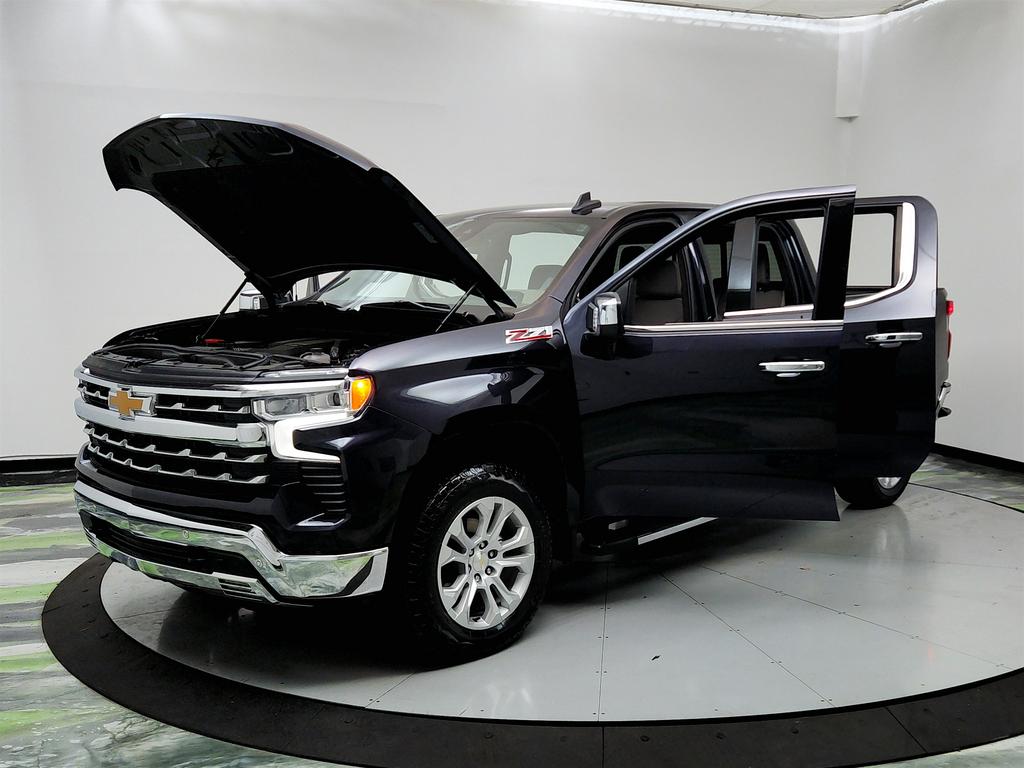 2023 Chevrolet Silverado 1500 LTZ photo