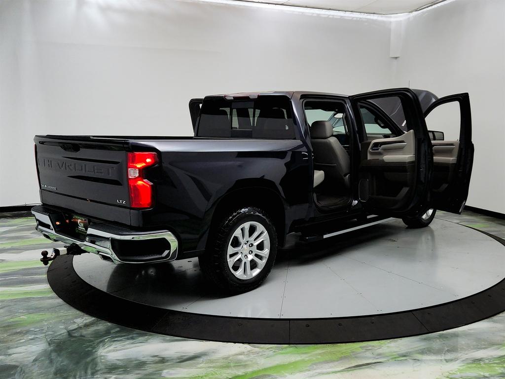 2023 Chevrolet Silverado 1500 LTZ photo