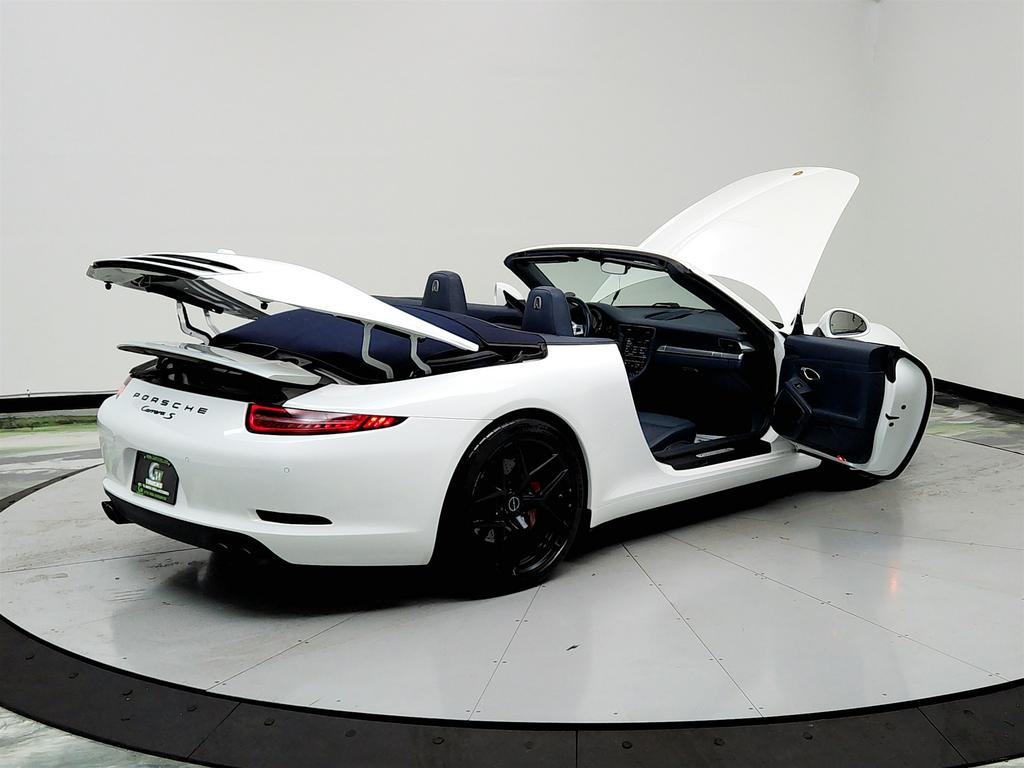 2014 Porsche 911 Carrera 4S photo