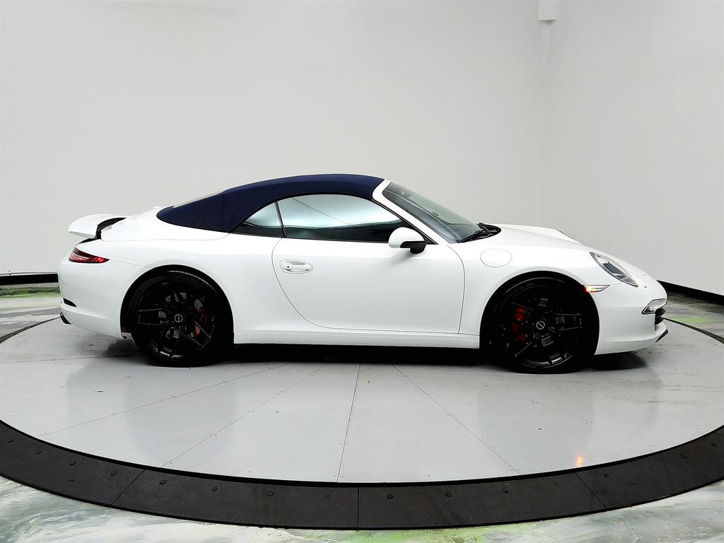 2014 Porsche 911 Carrera 4S photo