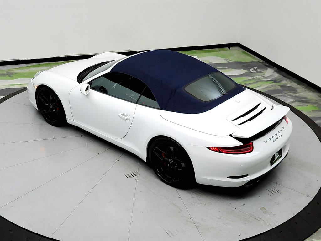 2014 Porsche 911 Carrera 4S photo