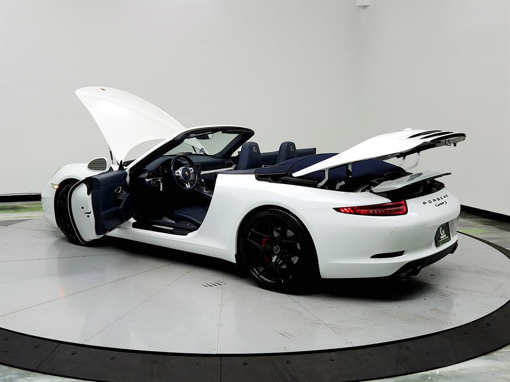 2014 Porsche 911 Carrera 4S photo
