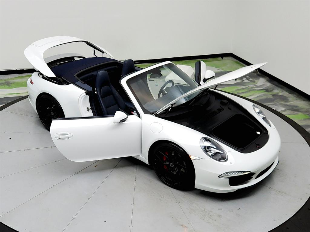 2014 Porsche 911 Carrera 4S photo