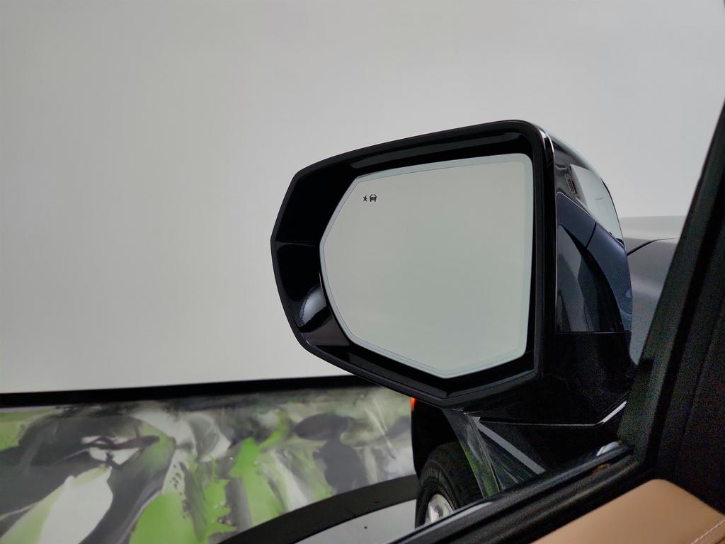 2021 Chevrolet Tahoe Premier photo