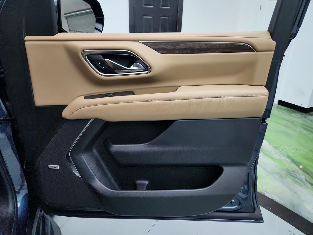 2021 Chevrolet Tahoe Premier photo