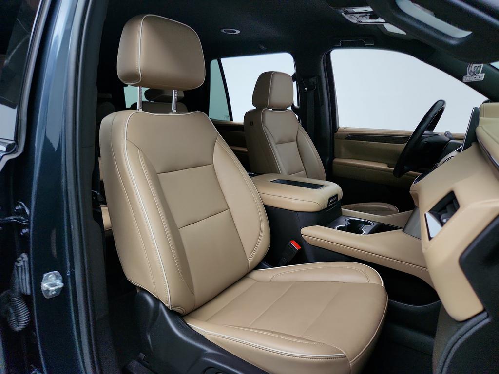 2021 Chevrolet Tahoe Premier photo