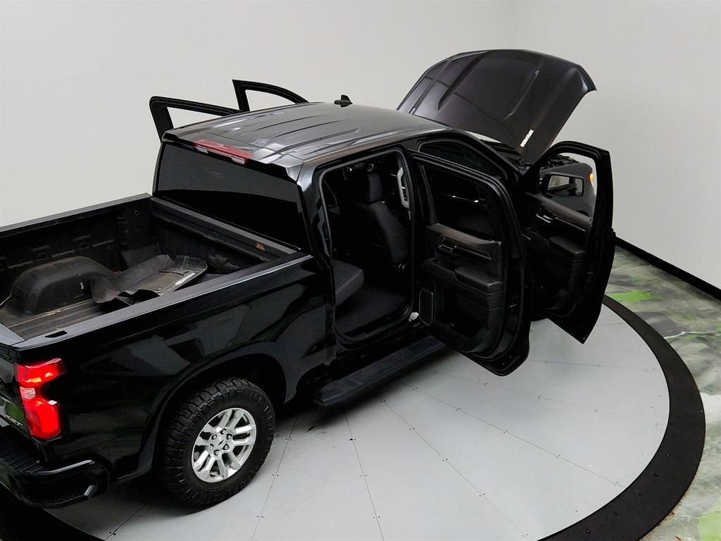 2024 Chevrolet Silverado 1500 RST photo