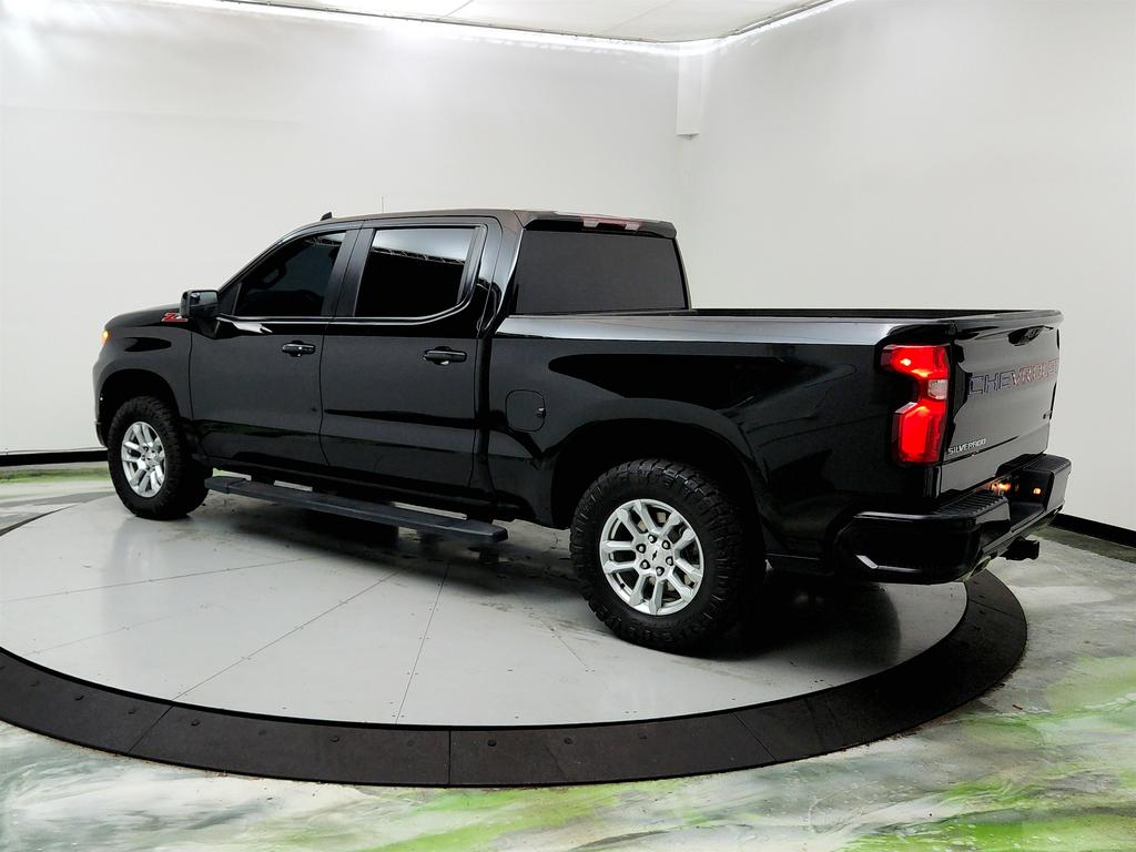 2024 Chevrolet Silverado 1500 RST photo