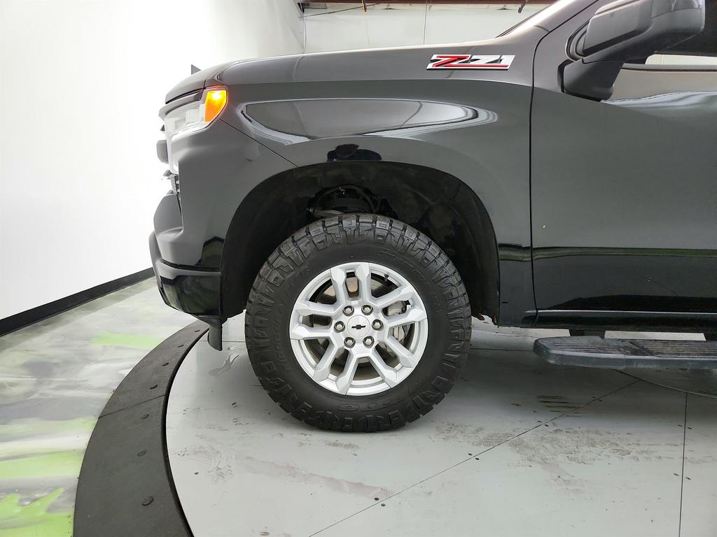 2024 Chevrolet Silverado 1500 RST photo