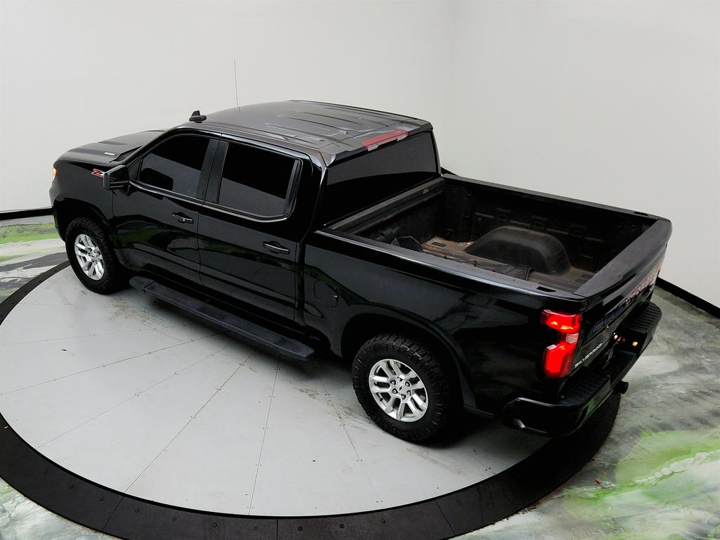 2024 Chevrolet Silverado 1500 RST photo