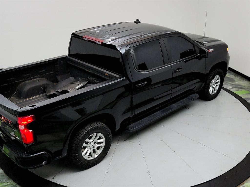 2024 Chevrolet Silverado 1500 RST photo