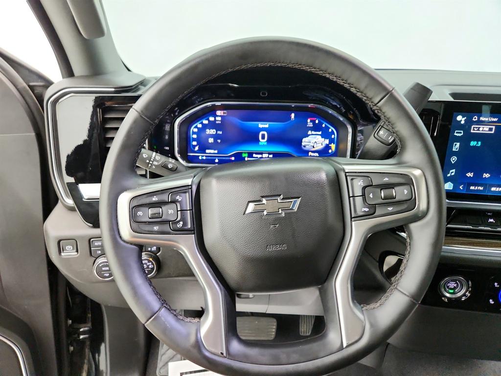 2024 Chevrolet Silverado 1500 RST photo