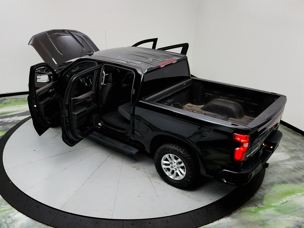 2024 Chevrolet Silverado 1500 RST photo