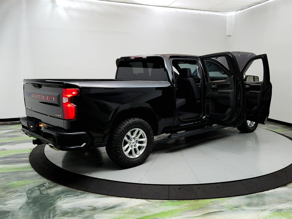 2024 Chevrolet Silverado 1500 RST photo