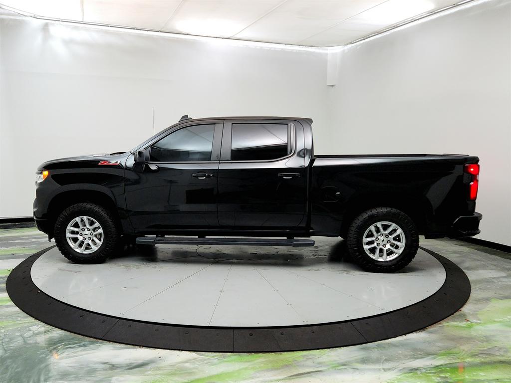 2024 Chevrolet Silverado 1500 RST photo