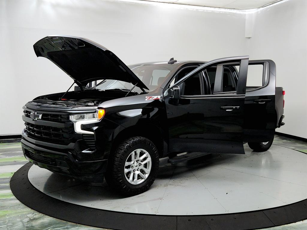 2024 Chevrolet Silverado 1500 RST photo