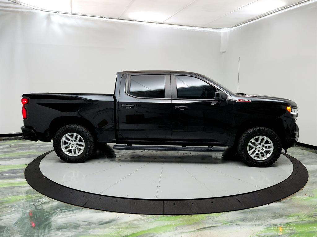 2024 Chevrolet Silverado 1500 RST photo