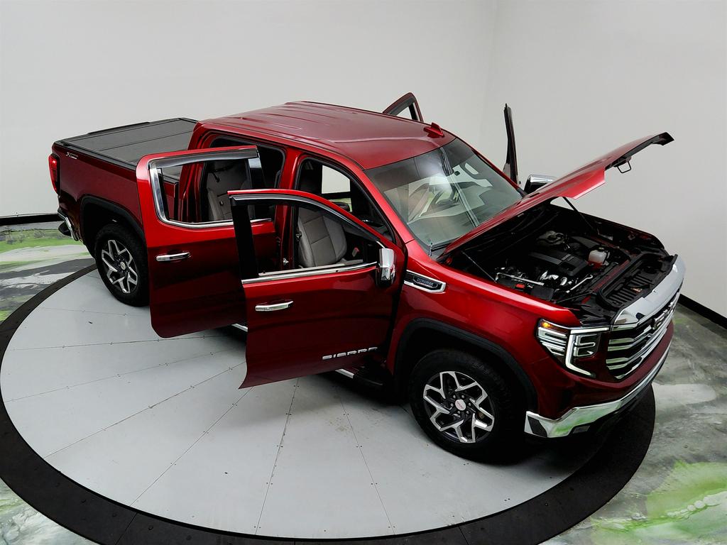 2022 GMC Sierra 1500 SLT photo